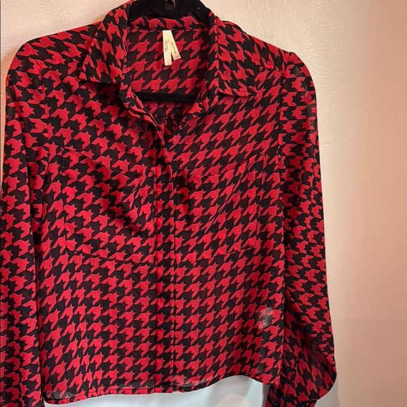 Truth Medium Sheer Stylish Red Houndstooth Women's Button Down Top - Picture 3 of 6